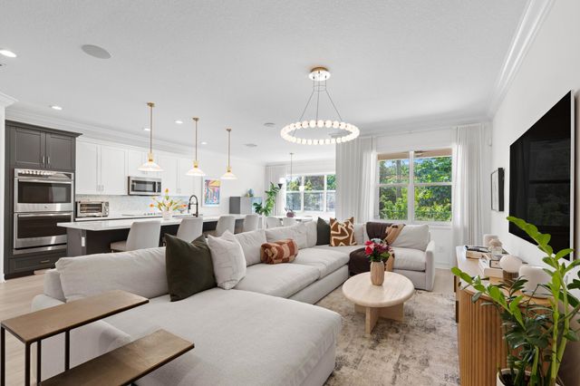 100 NW 69th Circle 82, Boca Raton, FL 33487