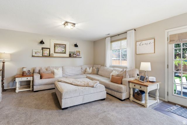 5372 W TICKLEGRASS RD, West Jordan, UT 84081