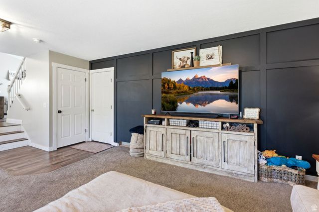 5372 W TICKLEGRASS RD, West Jordan, UT 84081