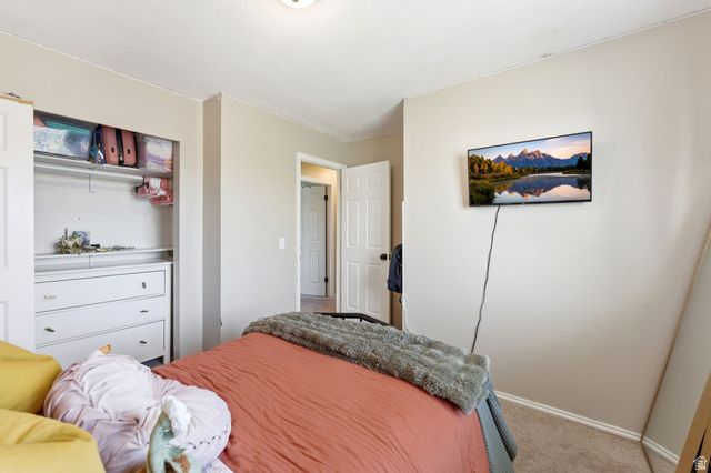 5372 W TICKLEGRASS RD, West Jordan, UT 84081