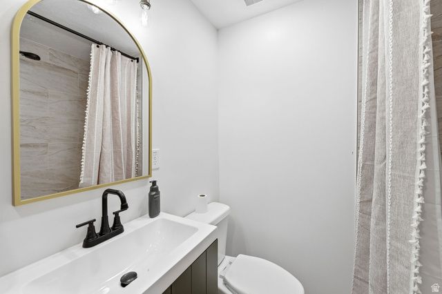 5372 W TICKLEGRASS RD, West Jordan, UT 84081