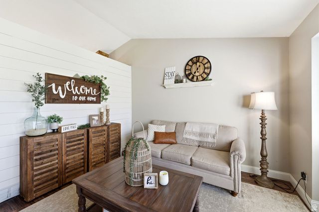 5372 W TICKLEGRASS RD, West Jordan, UT 84081