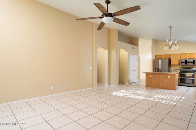 3619 W Sunbonnet Place, Tucson, AZ 85742