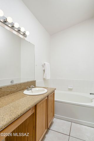 3619 W Sunbonnet Place, Tucson, AZ 85742