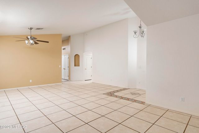 3619 W Sunbonnet Place, Tucson, AZ 85742