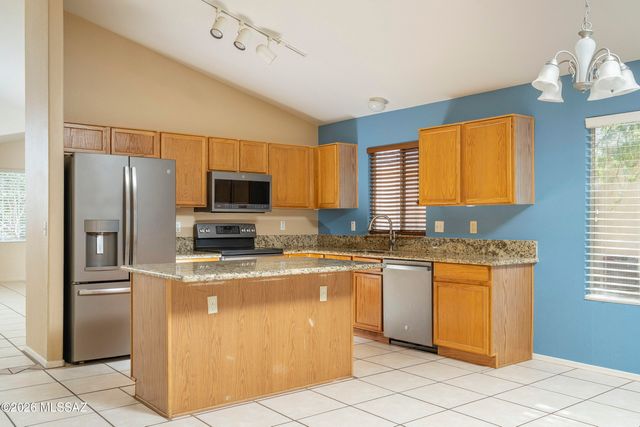3619 W Sunbonnet Place, Tucson, AZ 85742