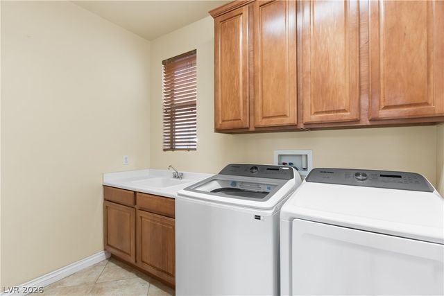 3913 San Esteban Avenue, North Las Vegas, NV 89084
