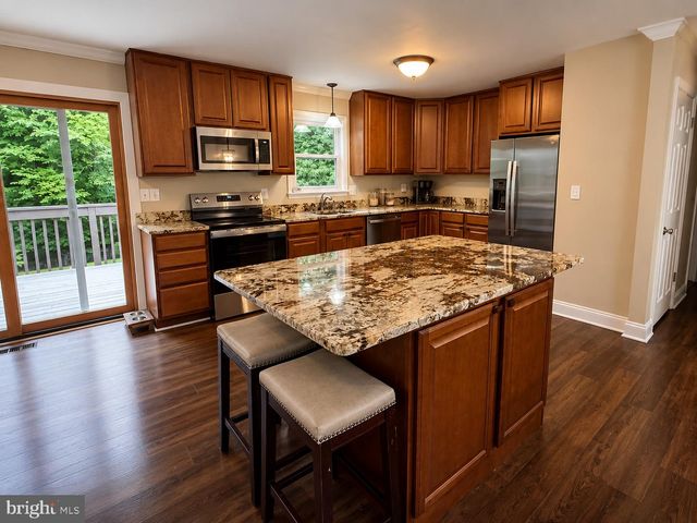 2190 HALLMARK CT, Gambrills, MD 21054