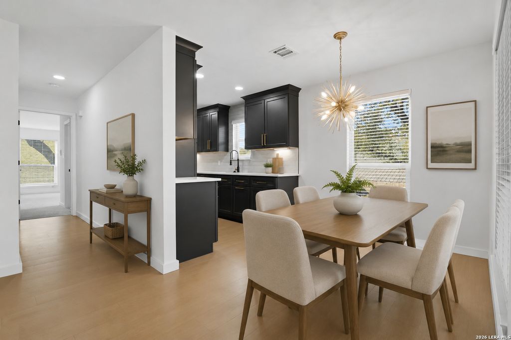 2718 Old Field Dr Apt 1002, San Antonio, TX 78247