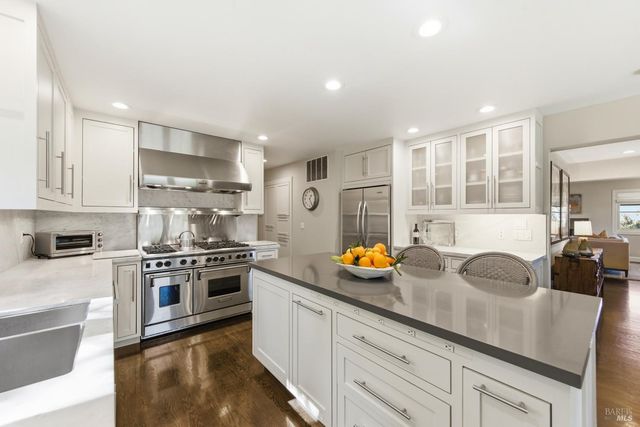 125 White Cottage Rd N, Angwin, CA 94508