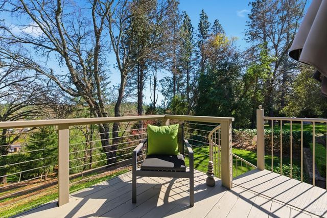 125 White Cottage Rd N, Angwin, CA 94508