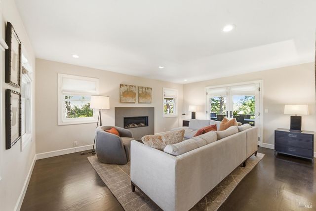 125 White Cottage Rd N, Angwin, CA 94508