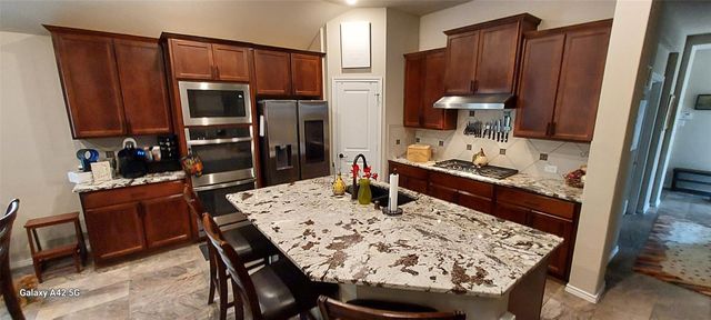 17455 Vino Vines Lane, Conroe, TX 77302