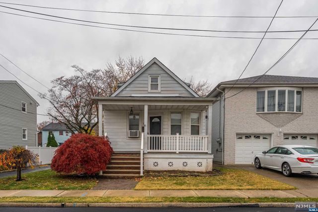 15 Leo Place, Lodi, NJ 07644