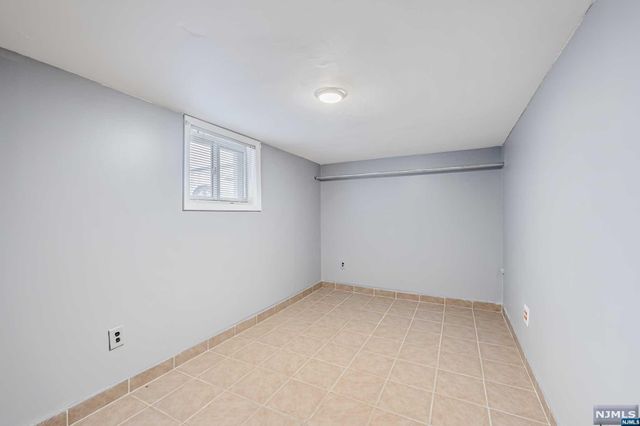 15 Leo Place, Lodi, NJ 07644