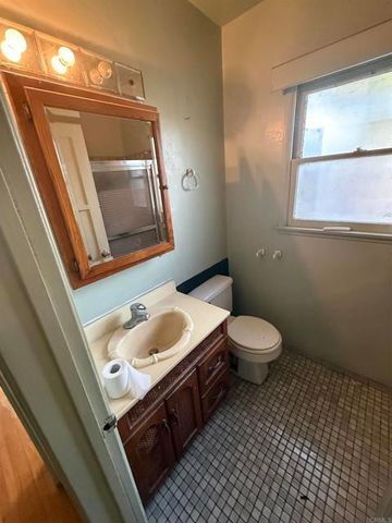 5252 Oak Park Drive, San Diego, CA 92105