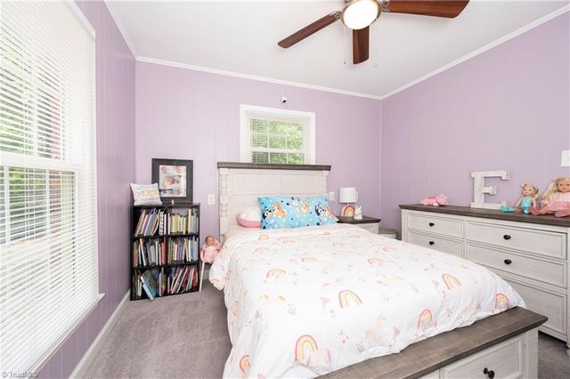 6404 Walnut Cove Road, Walkertown, NC 27051