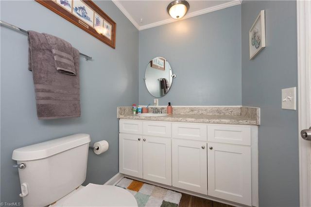 6404 Walnut Cove Road, Walkertown, NC 27051