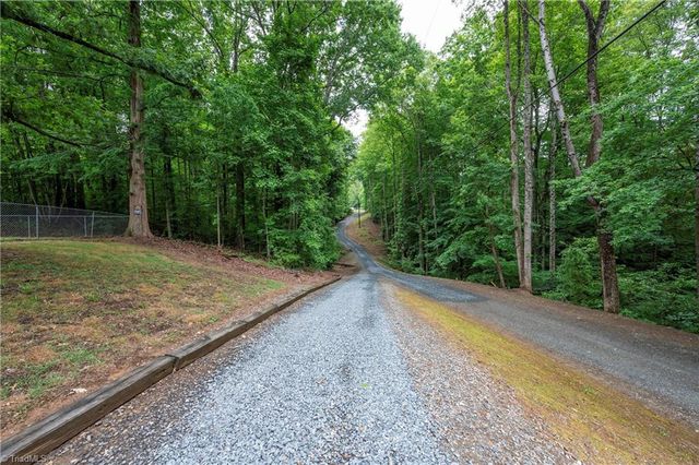 6404 Walnut Cove Road, Walkertown, NC 27051