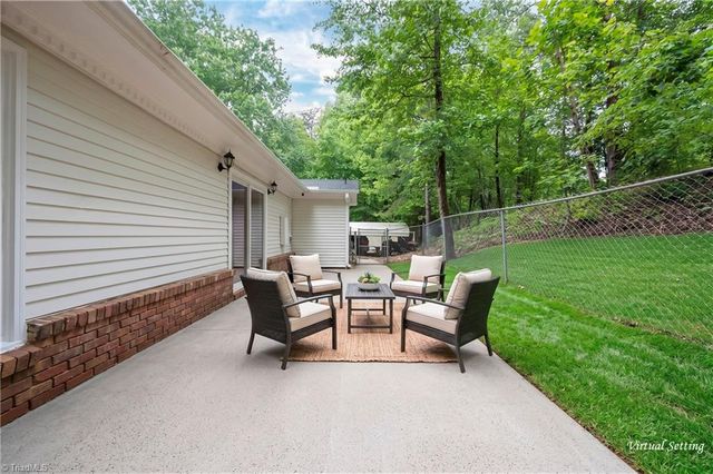 6404 Walnut Cove Road, Walkertown, NC 27051