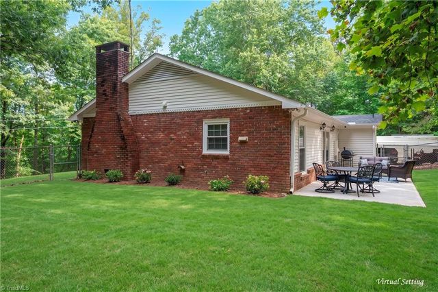 6404 Walnut Cove Road, Walkertown, NC 27051