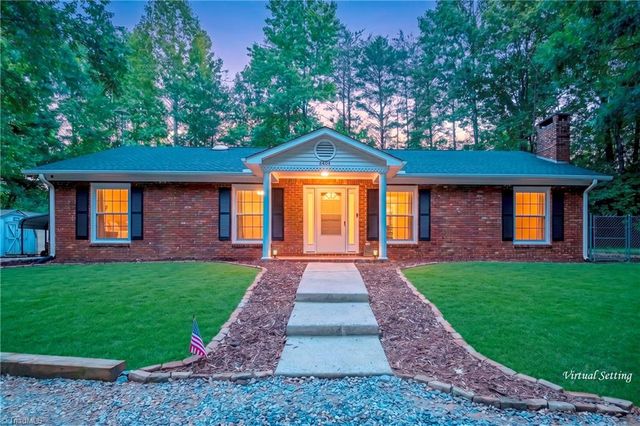 6404 Walnut Cove Road, Walkertown, NC 27051