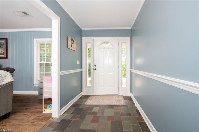 6404 Walnut Cove Road, Walkertown, NC 27051