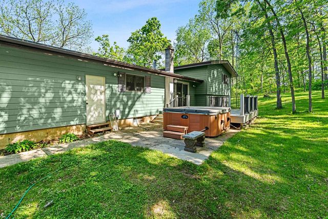N6219 Sunnyside Road, Green Lake, WI 54941