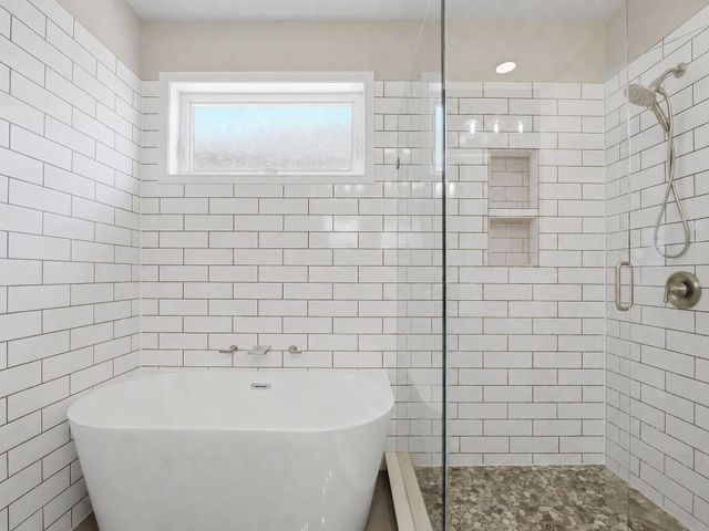 4013 Standridge Drive, The Colony, TX 75056