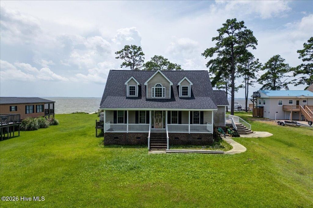 773 Old Pamlico Beach Road W, Belhaven, NC 27810