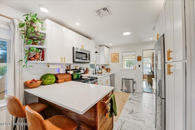 67 Morris Avenue, Edison, NJ 08837