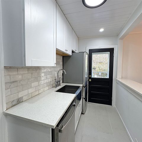 6035 Morningside Avenue, Dallas, TX 75206