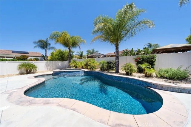 26346 Delca Lane, Wildomar, CA 92595