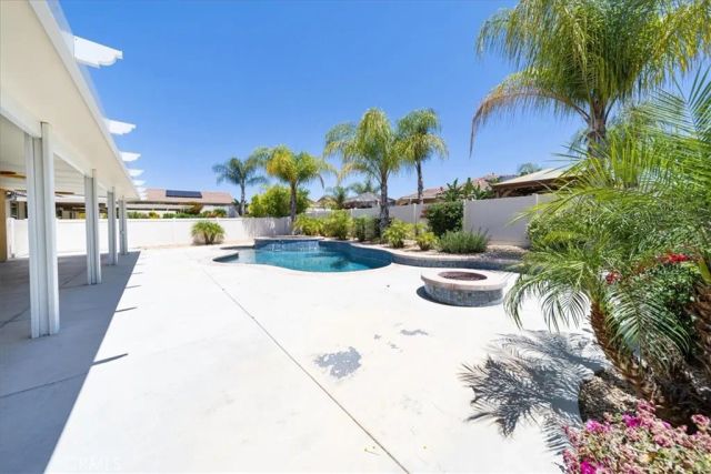 26346 Delca Lane, Wildomar, CA 92595