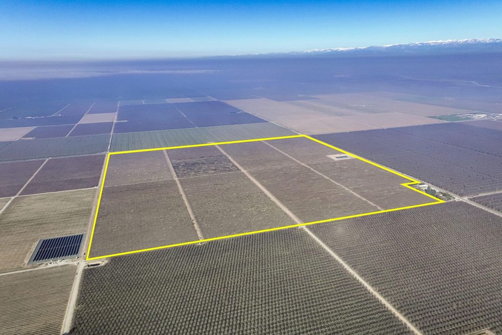 Avenue 56, Earlimart, CA 93219