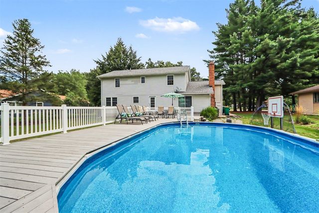 8330 Valleywood Lane, Portage, MI 49024