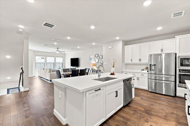 106 Settlers Way, Euless, TX 76040