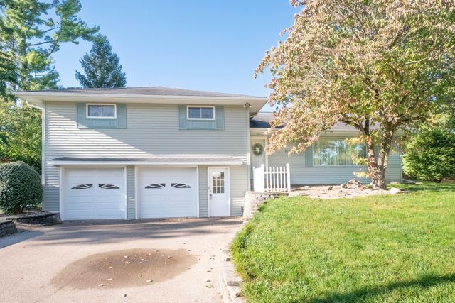 5118 Midfield Drive, Portage, MI 49002