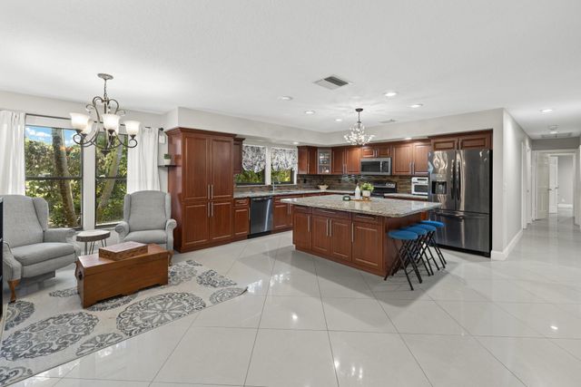 8515 Thousand Pines Circle, West Palm Beach, FL 33411