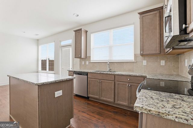 7641 Squire Court, Fairburn, GA 30213