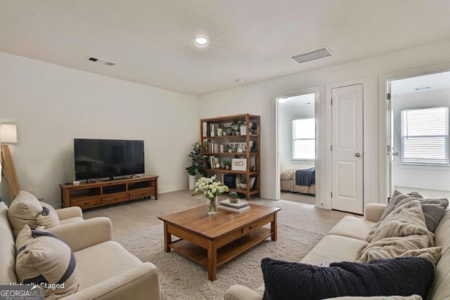 7641 Squire Court, Fairburn, GA 30213