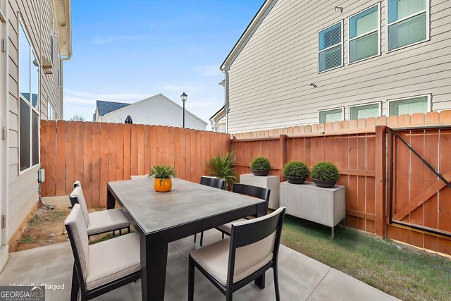 7641 Squire Court, Fairburn, GA 30213