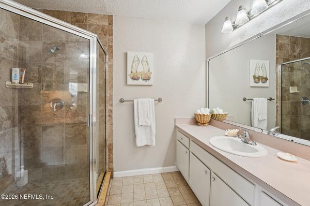 1701 THE GREENS Way 212, Jacksonville Beach, FL 32250