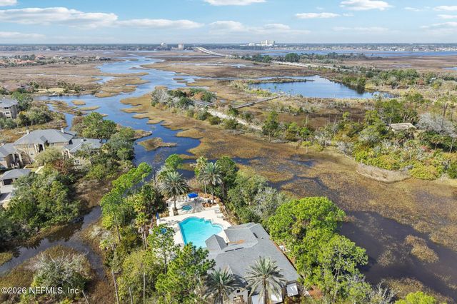 1701 THE GREENS Way 212, Jacksonville Beach, FL 32250