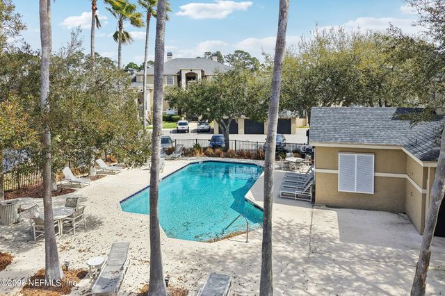 1701 THE GREENS Way 212, Jacksonville Beach, FL 32250