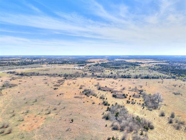 609 Linden Lane, Mustang, OK 73064