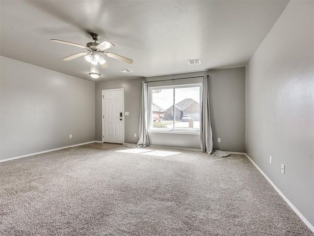 609 Linden Lane, Mustang, OK 73064