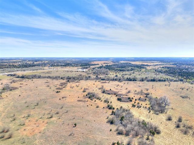 609 Linden Lane, Mustang, OK 73064