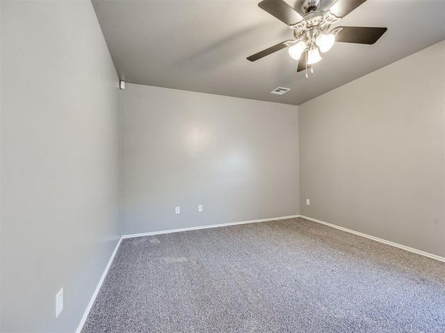 609 Linden Lane, Mustang, OK 73064