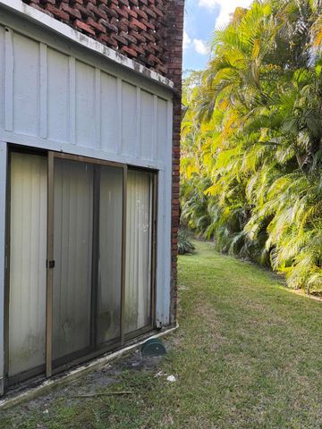 419 Pine Tree Court 20, Atlantis, FL 33462